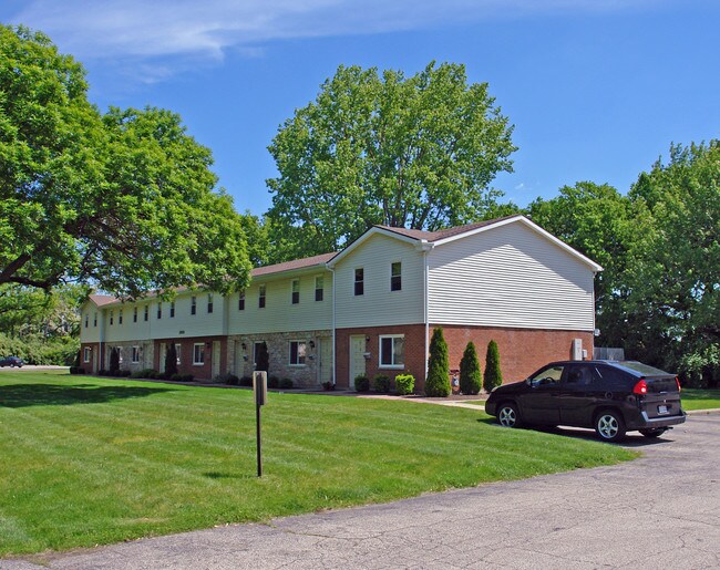 Building 3 Apartments and Nearby Centerville Apartments For Rent