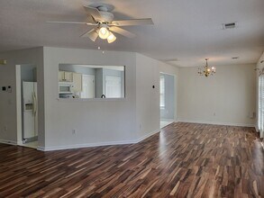 5925 Hidden Meadow Ln in Charlotte, NC - Building Photo - Building Photo