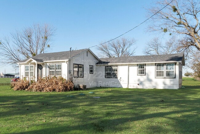 192 Diamond Rnch Rd in Whitesboro, TX - Building Photo - Building Photo