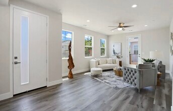 1673 Bella Lago Dr in Stockton, CA - Building Photo - Building Photo