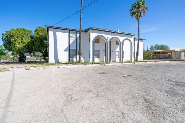 221 Mary Lou Dr in Del Rio, TX - Building Photo - Building Photo