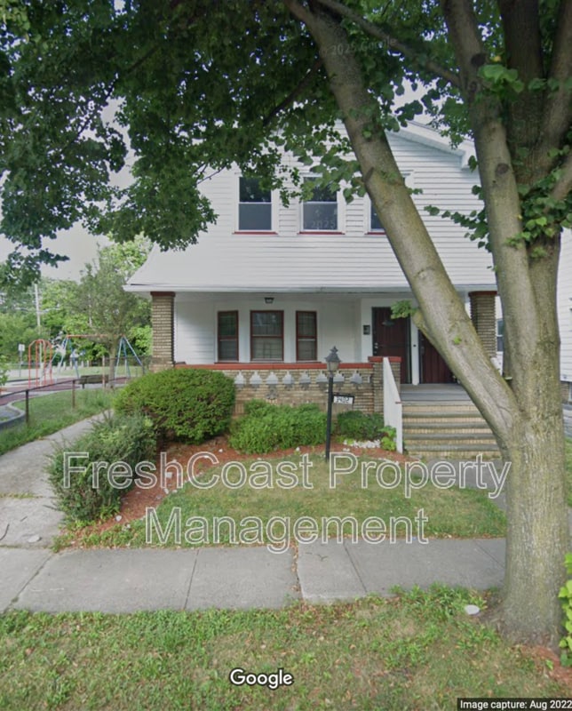 property at 3402 E 145th St
