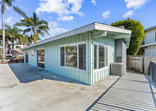 239 Avenida Pelayo in San Clemente, CA - Building Photo - Building Photo