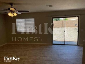 236 W Brangus Way in San Tan Valley, AZ - Building Photo - Building Photo