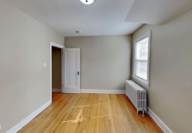 4827 W Hirsch St in Chicago, IL - Foto de edificio - Building Photo