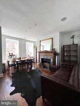 239 Delancey St in Philadelphia, PA - Building Photo - Building Photo