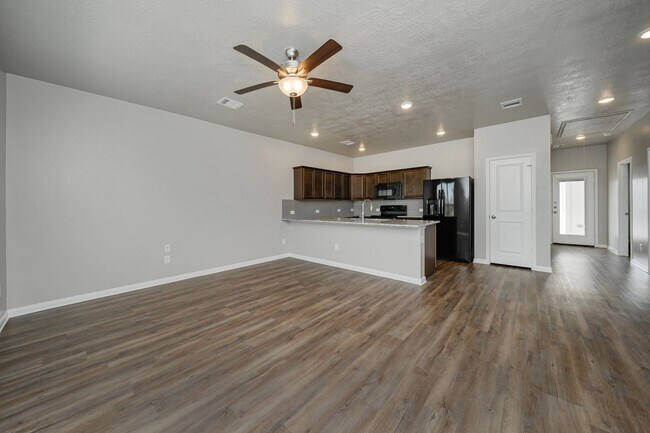 1134 Trellis Pass in Brenham, TX - Building Photo - Building Photo