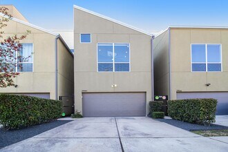 2940 Cline St in Houston, TX - Building Photo - Building Photo