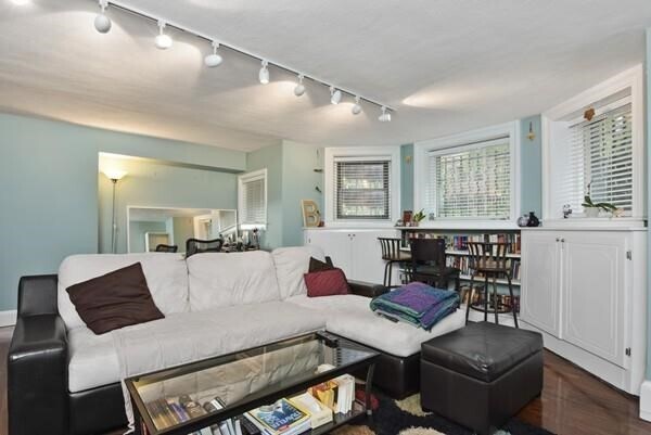 242 Beacon St in Boston, MA - Building Photo - Building Photo