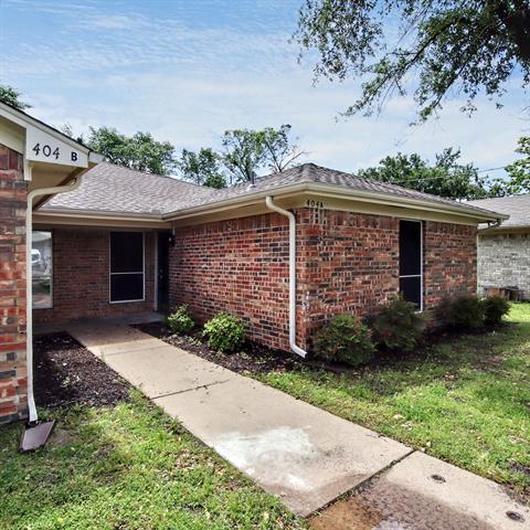 404 Center St in Forney, TX - Foto de edificio - Building Photo