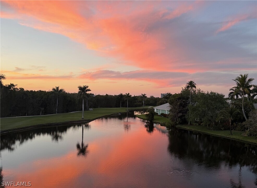 3522 Haldeman Creek Dr-Unit -135 in Naples, FL - Building Photo