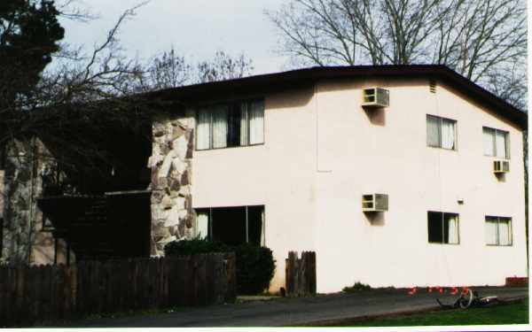 1217 McKinley Dr in Roseville, CA - Building Photo