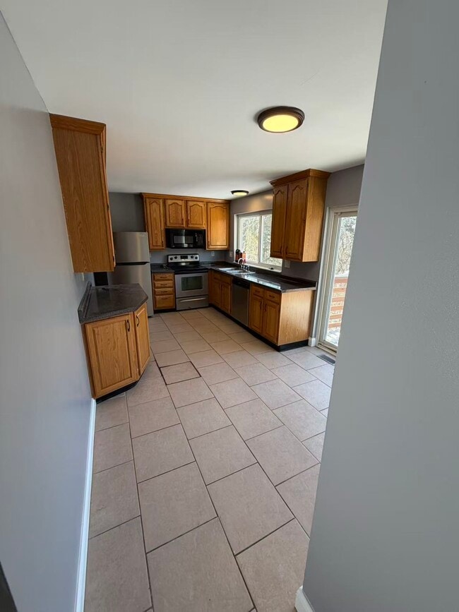 1758 Fairfax Ave in Barnhart, MO - Foto de edificio - Building Photo