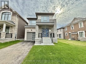 1341 Glamorgan Mnr in Pickering, ON - Building Photo