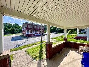 1819 E Washington St in New Castle, PA - Building Photo - Building Photo