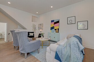 6030 Beall St in Houston, TX - Building Photo - Building Photo