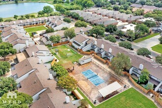 3250 63rd St in Lubbock, TX - Foto de edificio - Building Photo