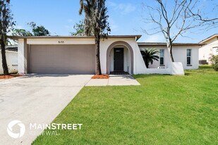 9135 Richwood Ln in Port Richey, FL - Building Photo