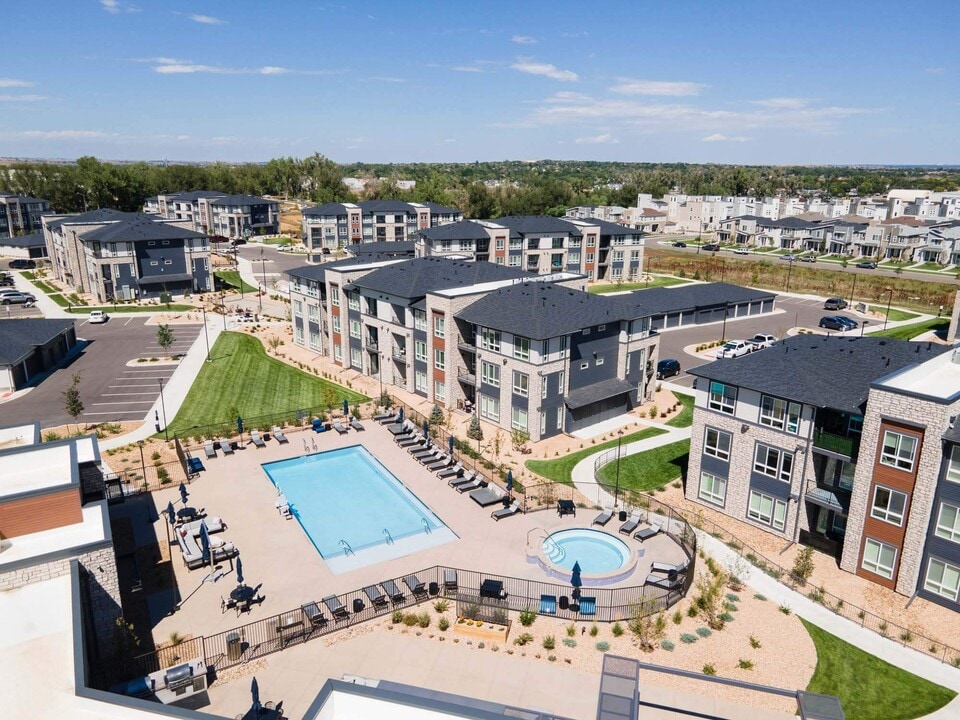 Fieldhouse in Thornton, CO - Foto de edificio