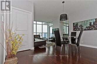 80-2580 Absolute Ave in Mississauga, ON - Building Photo - Building Photo