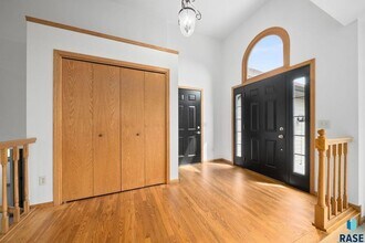 4109 S Bedford Ave in Sioux Falls, SD - Building Photo - Building Photo
