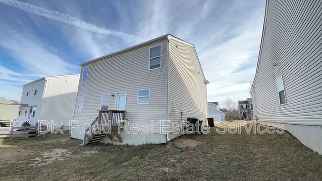 2167 Pine Valley Dr in Hamilton, OH - Building Photo - Building Photo