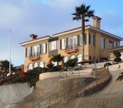 5143 Shore Dr, Unit Guest Villa in Carlsbad, CA - Foto de edificio - Building Photo