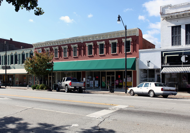 MeLellan Manor in Darlington, SC - Foto de edificio - Primary Photo