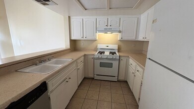 1025 N Tippecanoe Ave in San Bernardino, CA - Building Photo - Building Photo