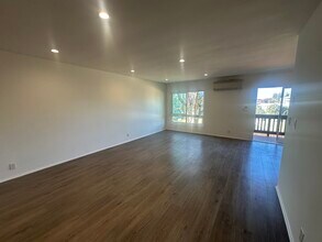 5950 Buckingham Pky, Unit 511 in Culver City, CA - Foto de edificio - Building Photo