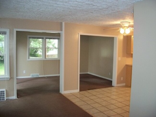 2304 CHESTNUT in Cuyahoga Falls, OH - Building Photo - Building Photo