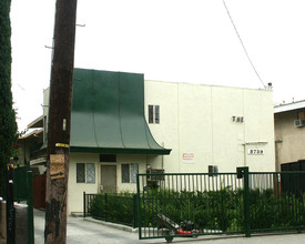 8739 Tobias Ave in Panorama City, CA - Building Photo - Building Photo