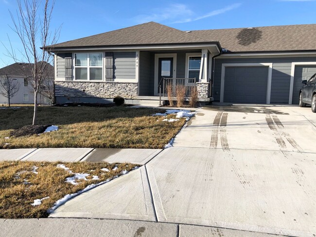 property at 8209 SE Maple Ct