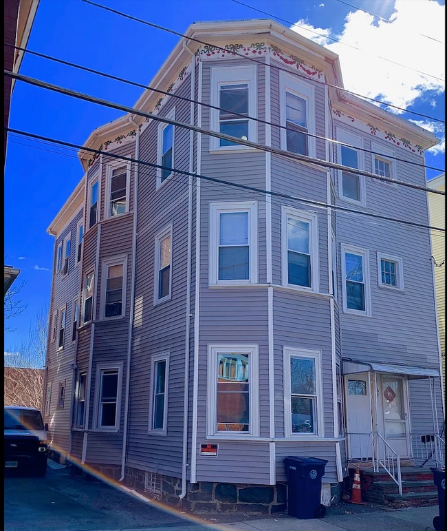 69 School St Rentals in Everett, MA