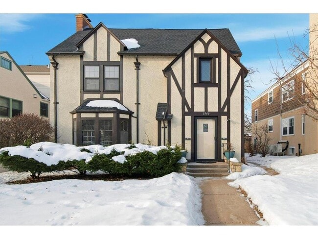 3540 Irving Ave S in Minneapolis, MN - Building Photo - Building Photo