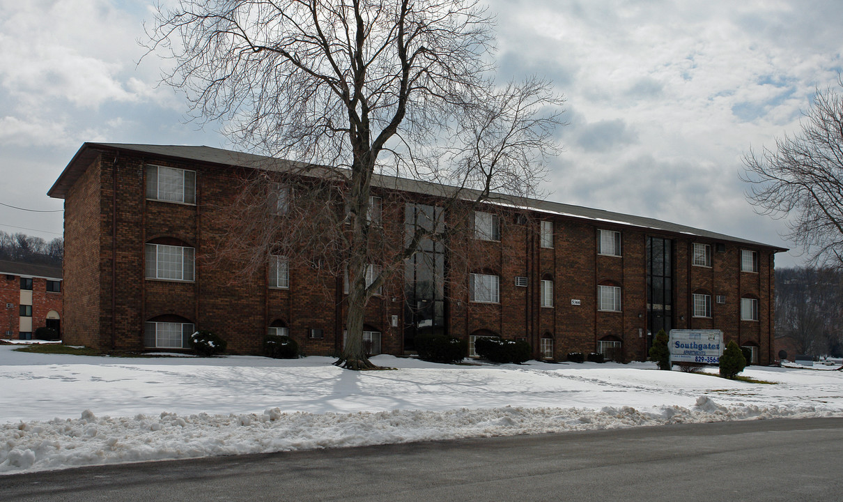 Southgate Apartments in Fairfield, OH - Building Photo