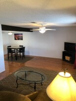 3224 Longford Way in Las Vegas, NV - Building Photo