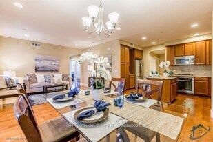 641 Turnbuckle Dr in Redwood City, CA - Building Photo