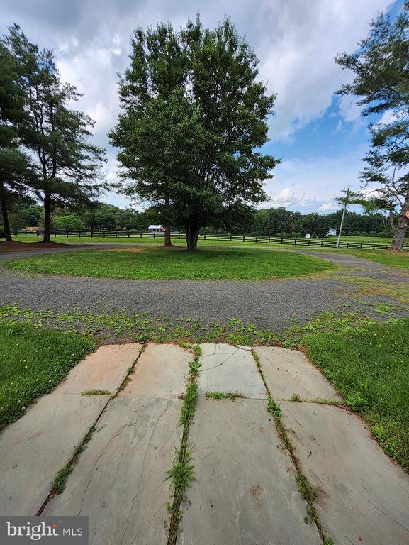 9164 Hannah Dustin Ln in Casanova, VA - Building Photo - Building Photo