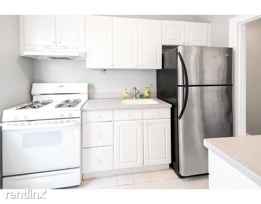 1716 Cambridge St-Unit -Apt 18 in Cambridge, MA - Building Photo - Building Photo