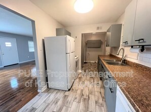 1301 SW Belle Ave in Topeka, KS - Building Photo - Building Photo