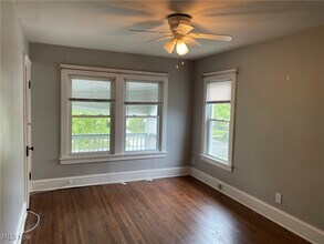 2091 Carabel Ave in Lakewood, OH - Building Photo - Building Photo