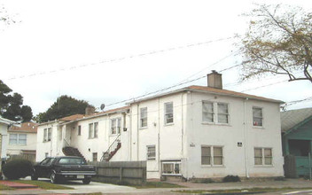 1532 Tyler St in Berkeley, CA - Building Photo - Building Photo