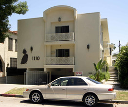 1108-1110 S Bedford St in Los Angeles, CA - Foto de edificio - Building Photo