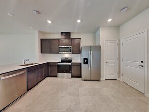 3109 Emerald Acrs Ln in Sanford, FL - Building Photo - Building Photo