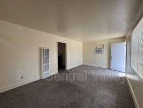 1323 Canal St in Modesto, CA - Building Photo - Building Photo