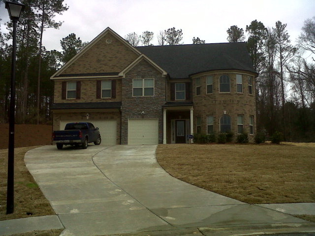 2 Waverly Dr in Fort Mitchell, AL - Building Photo