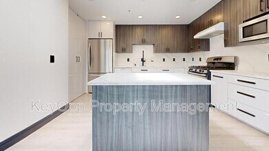 711 La Playa St in San Francisco, CA - Building Photo - Building Photo