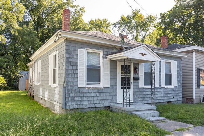 703 Travers St in Cambridge, MD - Foto de edificio - Building Photo