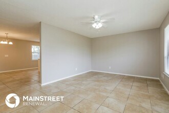 7540 Collins Ct in Jacksonville, FL - Foto de edificio - Building Photo